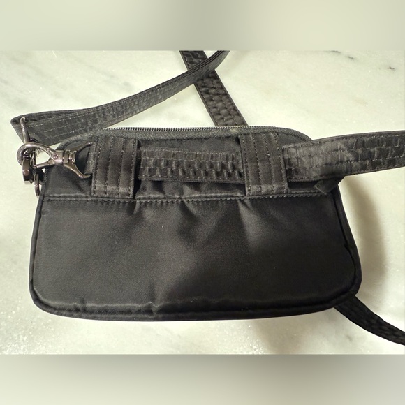 Lug Coupe 2 Black Quilted Crossbody Bag - Picture 2 of 7